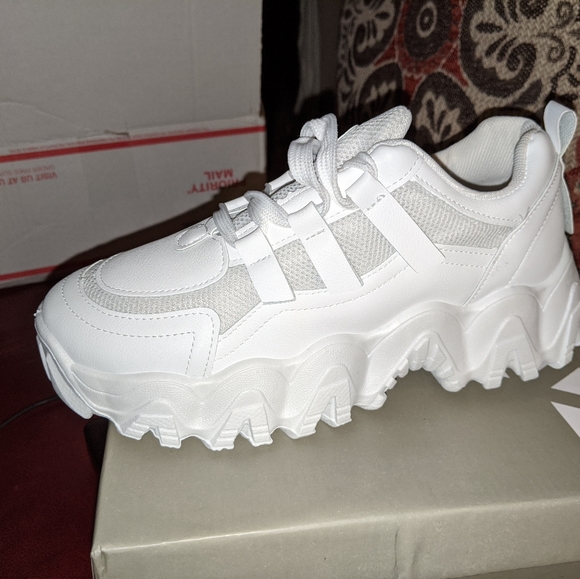 Shoes - Chunky sneakers